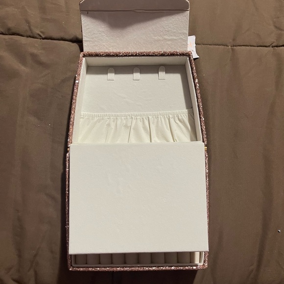 Bebe Sparkly Jewelry Organizer - Picture 4 of 4